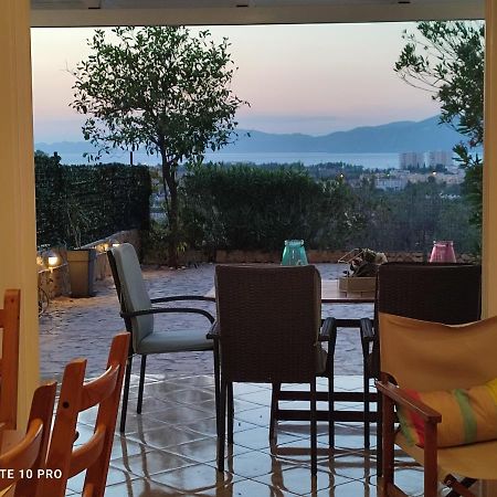 Andrew'S Sunset View Apartment Loutráki Exteriér fotografie