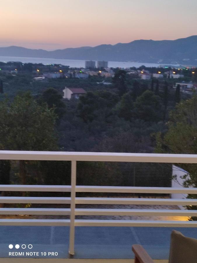 Andrew'S Sunset View Apartment Loutráki Exteriér fotografie